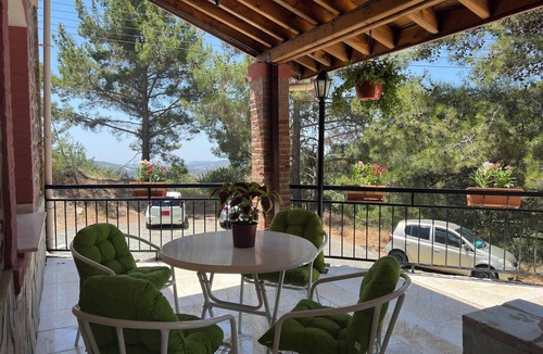 Platres Villa | VILLA AURA