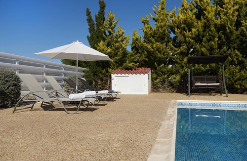 Pegeia Villa | Villa Casa Bonita by Ezoria Villas