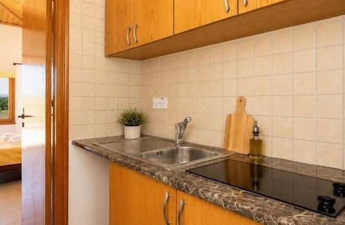 Argaka Villa | Villa Chrisandria - Three Bedroom Villa, Sleeps 6