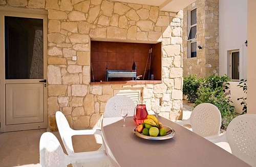 Pegeia Villa | Villa Chrisanthi 300m from Coast Free