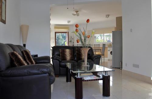 Universal Villa | Villa Christina
