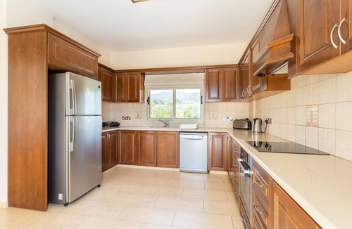 Ayia Marina Chrysochous Villa | Villa Rose - Four Bedroom Villa, Sleeps 9