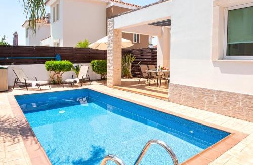 Pernera Villa | Villa Danata