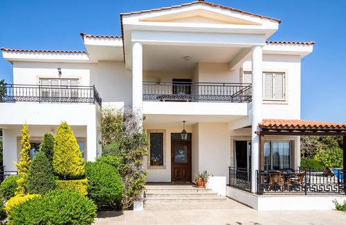 Argaka Villa | VILLA DEMETRA (4 ensuite bedrooms, Wi-Fi, stun. view, BBQ, Prv Swim. Pool)