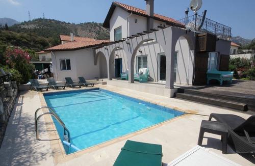 Kyrenia Villa | Villa Duba great outdoor dining area