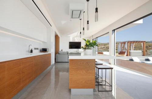 Peyia Town Villa | Villa Euphoria