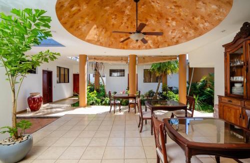 Villa Fontana Hotel | Villa Fontana Nesthost Stays