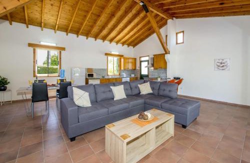 Polis Villa | Villa Ibiscus by Villa Plus