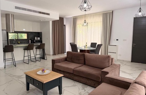 Paphos Villa | Villa "Imperial 2" with pool - 3 bedroom near mall