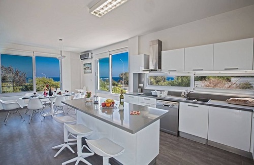 Protaras Villa | Villa Kono Sunshine - Luxury 4 Bedroom Cape Greco - Villa Close to Beach