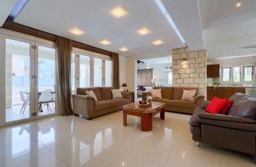 Universal Villa | Villa Kristia