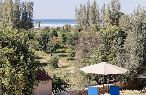 Argaka Villa | Villa Leantros - Privately Set Villa near the Sea sleeping 8 guests in 4 bedrooms