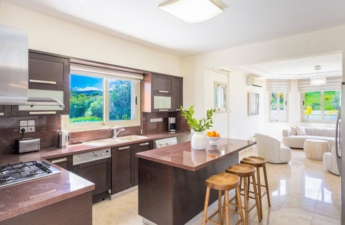 Argaka Villa | Villa Lefkos - Four Bedroom Villa, Sleeps 8