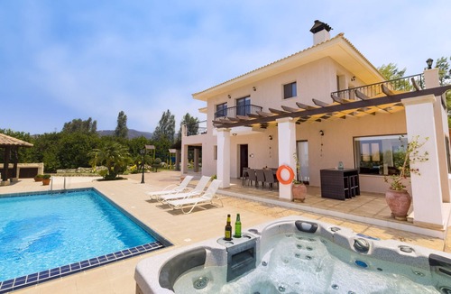 Argaka Villa | Villa Leni - Luxurious 4 Bed, 3 Bath Villa with Private Heated Pool, Hot Tub & Stunning Views