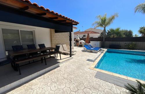Ayia Thekla Villa | Villa Liberta