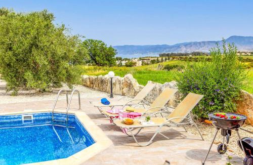 Latchi Villa | Villa Lime Tree