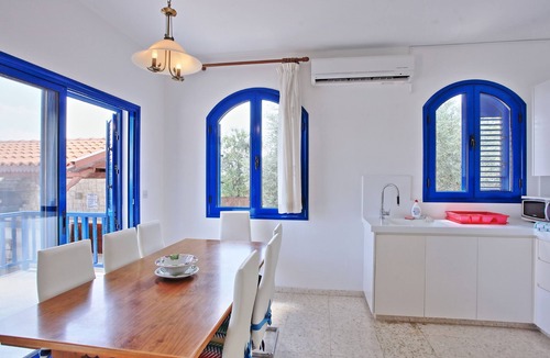 Prodromi Villa | Villa Mandola Rosa: Elegantly decorated, sea views, pool, A/C