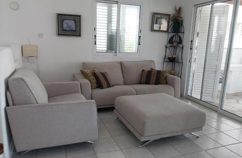 Chlorakas Villa | Villa Margo by the Sea