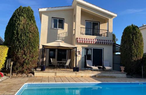 Peyia Town Villa | Villa Oasis Peyia near Coral Bay