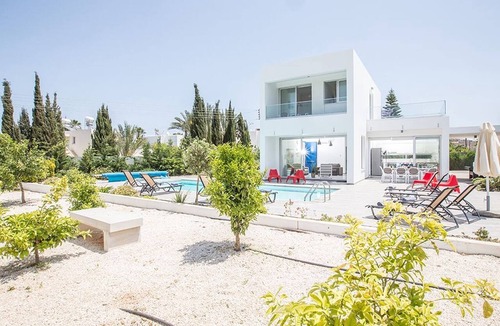 Protaras Villa | Villa Ochosto Chrysos - Stunning 5 Bedroom Protaras Villa - Close to Fig Tree