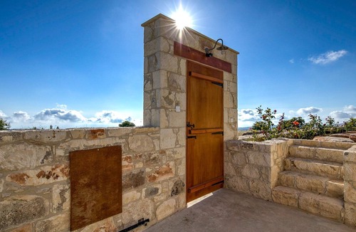 Kathikas Villa | Villa Oinothea, Kathikas - a villa that sleeps 8 guests in 4 bedrooms