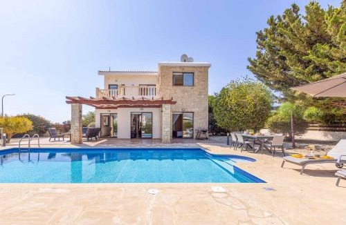 Peyia Town Villa | Villa Olivia Coral