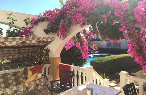 Yesiltepe Villa | Villa Orange, 3 Bedroom 2 bathroom Villa-Near 2 Sandy Beaches.