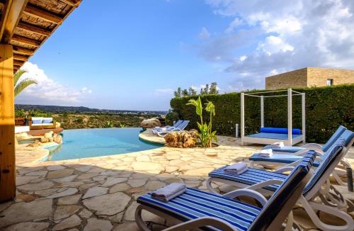 Peyia Town Villa | Villa Palati