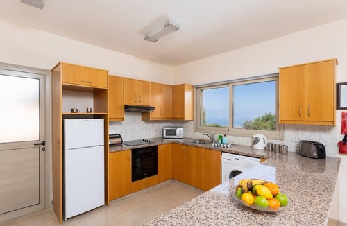 Droushia Villa | Villa Panorama Tria - Four Bedroom Villa, Sleeps 8