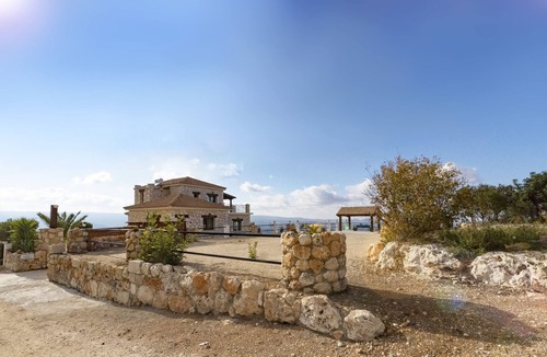 Peristerona Villa | Villa Peristerona Hills - A Secluded Stone Built villa that sleeps 6 guests in 3 bedrooms
