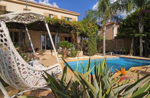 Ayia Thekla Villa | Villa Polina