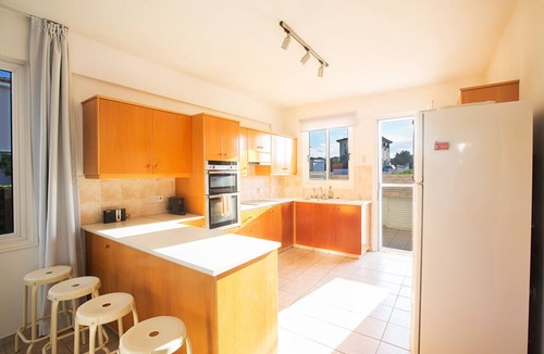 Pernera Villa | Villa Renee, Beautiful 5BDR Villa with Pool, Close to all Beaches and Amenities