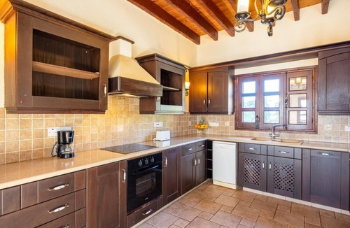 Peristerona Villa | Villa River View - Four Bedroom Villa, Sleeps 9