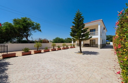 Ayia Napa Villa | Villa Sam - Charming Ayia Napa Centre Getaway