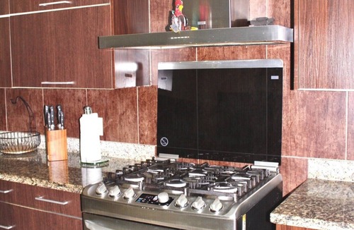 Managua House | VILLA SAN LORENZO-PRIVATE4-BEDROOM HOME FOR 16
