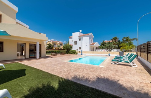 Ayia Thekla Villa | Villa Sarah - Charming Ayia Thekla Getaway