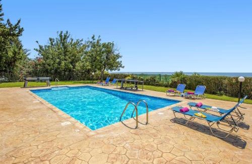 Peyia Town Villa | Villa Savia by Villa Plus