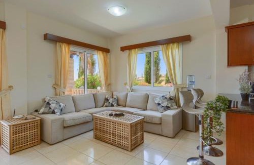 Peyia Town Villa | Villa Savia by Villa Plus