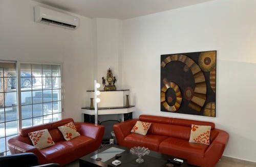Agios Athanasios Villa | Villa Sawa by Ezoria Villas