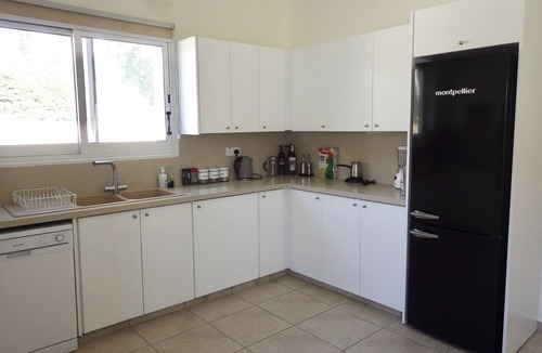 Peyia Town Villa | Villa, sea views, FREE A/C, pool, roof terrace, Wifi