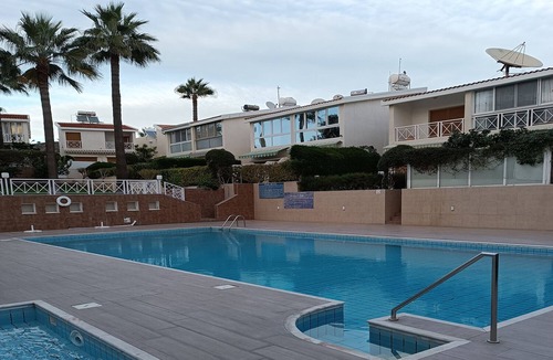 Pyrgos House | Villa sur Mer, Piscine et Jardin