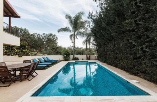 Pissouri Villa | Villa Vounos - 5 Bedroom all en-suit with pvt pool