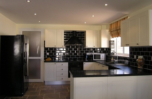 Alethriko Villa | Villa With Amazing 10 M X 5 M Infinity Pool, Free Wifi, In A Quiet Village.