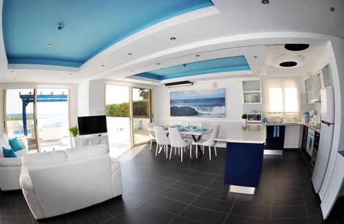 Mazotos Villa | Villa With Private Pool By The Sea