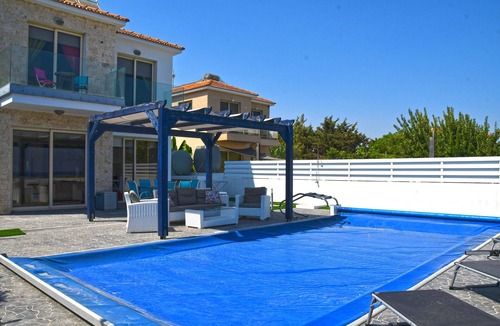 Mazotos Villa | Villa With Private Pool By The Sea