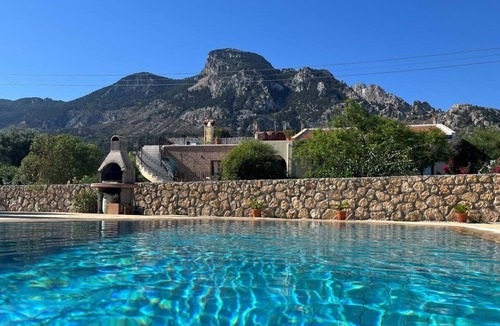 Karsiyaka Villa | Villa Zeytin 3 Bedroom Villa with private pool