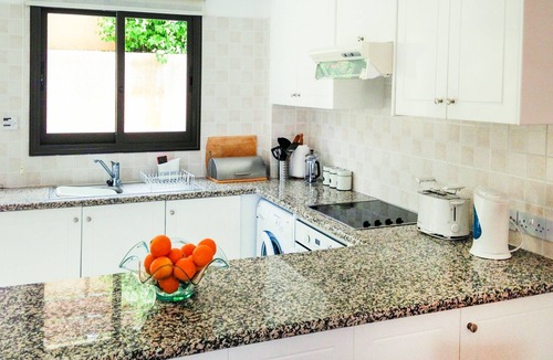 Tala Villa | Villa Zivania - Spacious Private Villa in Quiet Cul-De-Sac near Tala Square