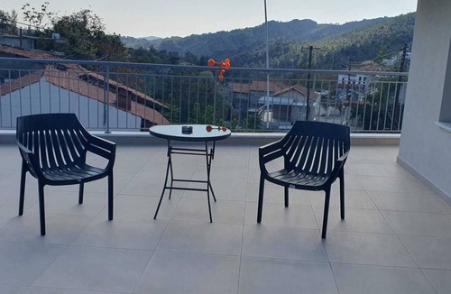 Pelentri Apartment | Village Gem Peledri Studio