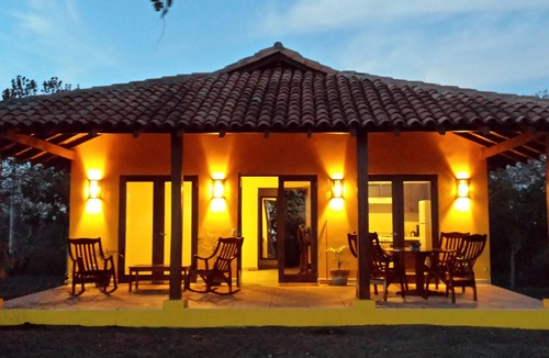 Leon House | WATERFRONT ESCAPE WITH AMAZING POOL!