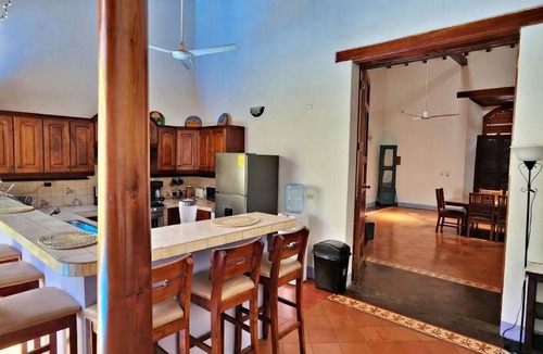 Granada House | Welcoming 3-bedroom house with AC in charming Granada